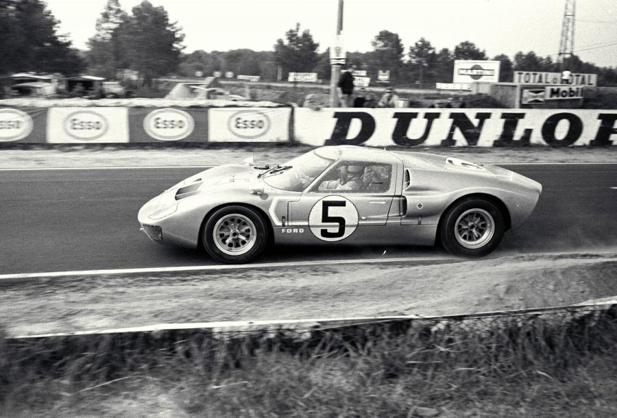  Ford GT40 (Mk II) 1965 года  (фото 85 из 118)